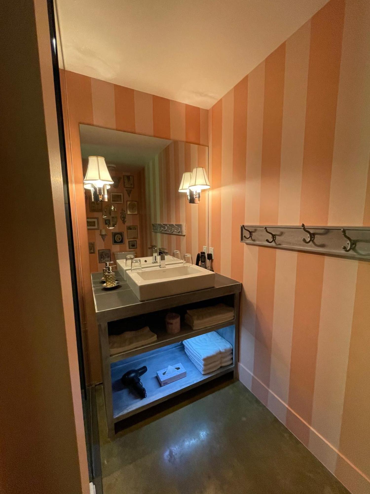 Auberge Sutton Brouerie الغرفة الصورة